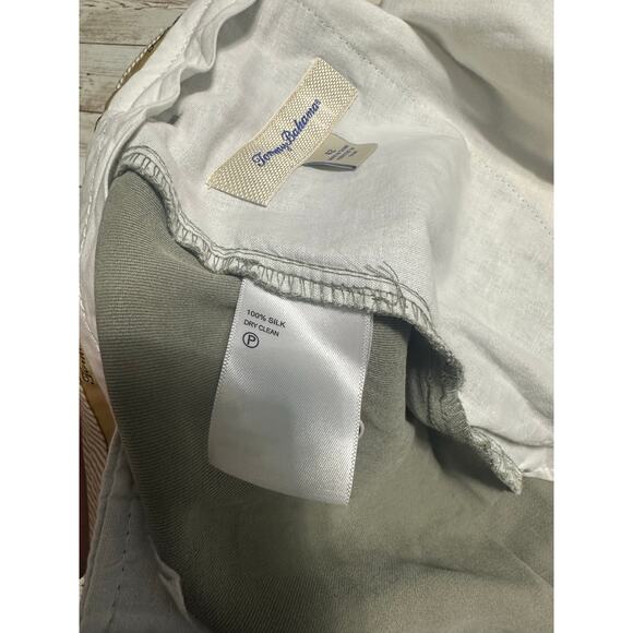 Tommy Bahama 100% Silk Pleated Khaki Shorts Men's Size 42 Big - Picture 4 of 5
